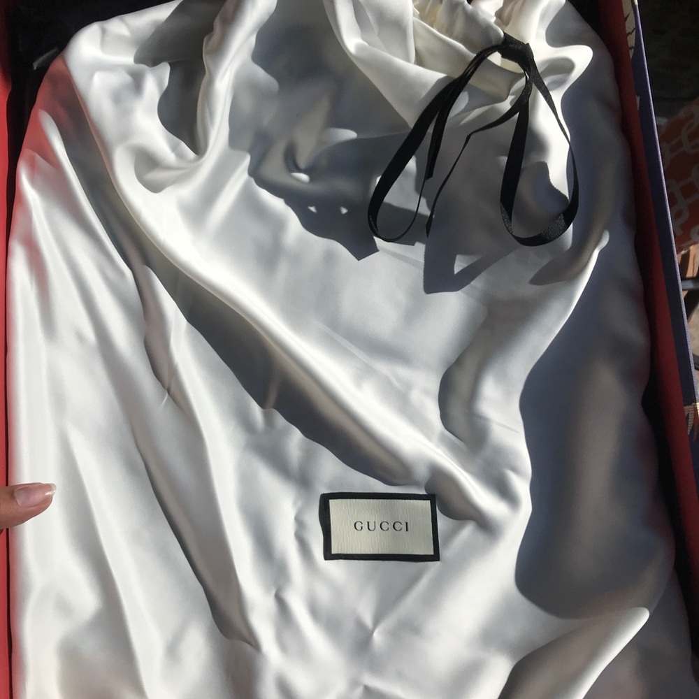 Gucci GG Supreme Drawstring Backpack - Picture 6 of 7